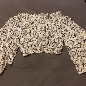 Patterned off the shoulder crop top!